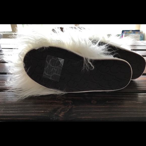UGG Women’s Fluffy Momma Mongolian Clog Slippers - Picture 5 of 5